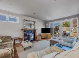 Gorgeous Bosham Family Home w Garden - Pass the Keys