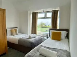 Bridge End House, Work Stays Welcome, Free Parking