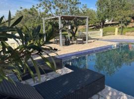 Vila Girasoles, Hotel in Cálig