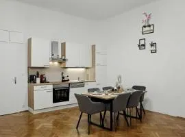Central Apartment in Graz stylish & cozy I self check-in