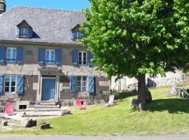 Grand gite 12 personnes proche du Lioran