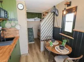 GiGi's Horsebox