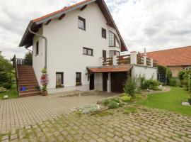 Beautiful apartment in the Harz with terrace, hotel v mestu Ballenstedt
