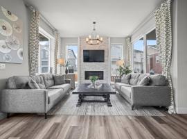 Rooftop Sunset Escape BBQ & Billiards Sleeps 8, Hotel in Aurora
