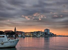 Aparments Lovely Paris: Umag şehrinde bir otel