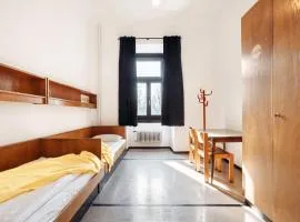 NUMBR25 - self service & low budget Hotel