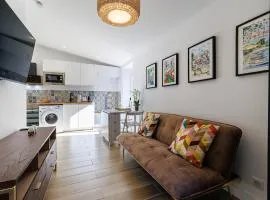 Old Antibes - Walking beaches - Center