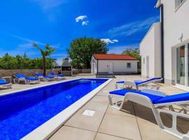 Apartments in Kras-Dobrinj - Insel Krk 50501, hotel a Kras