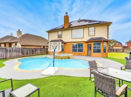 The Perfect Getaway Close to Downtown, NRG, hotel v destinácii Manvel