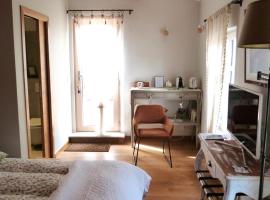 Mas des Treilles - Chambre d'hôtes "Côté Villages", Hotel in Mane