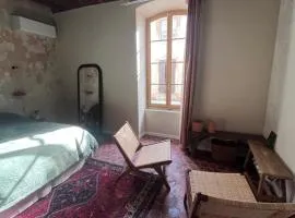 Chambre d'Hôtes avec jacuzzi, Zaza la Maison