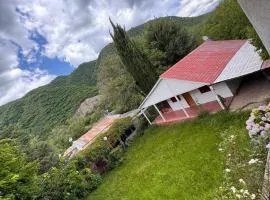 Acogedora casa con vistas a las montañas y al Cristo