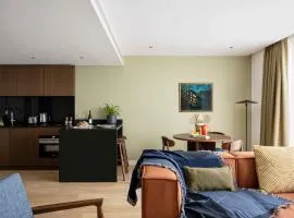 Cove Landmark Pinnacle