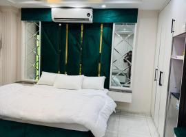 Regency Crown Hotel, Hotel in Faisalabad