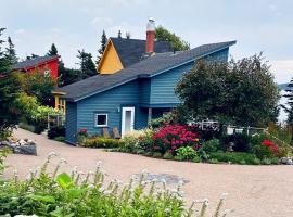 Lodging at Goose Cove Retreat - Trinity, Newfoundland, hotel in Trinity