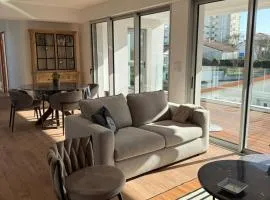 Appartement avec terrasse - Proche mer et centre