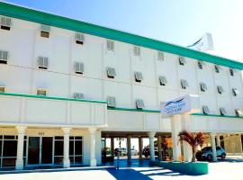 Chateau Mar Beach Hotel NEWLY REFURBISHED, hotel i Ormond Beach