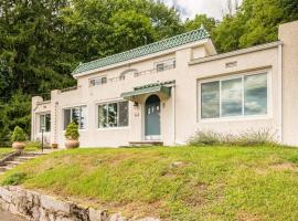 The Jeweler's Villa Hot Tub, Privacy, Valley View, hotell sihtkohas Drums