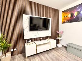 Moderne Ferienwohnung mit 2 Schlafzimmern & Hofparkplatz&Garten、Böhlenのホテル