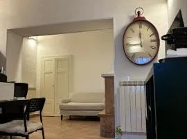 Appartamento di Bianca, LT Via Alunno 20