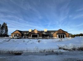 Yellowstone Springs Resort, hotel a Island Park
