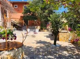 Boutique Apartment Ipsos