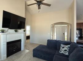 Carolina Cottage Retreat, hótel í Seneca