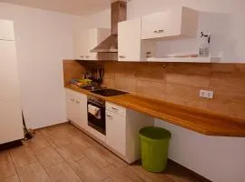 StayHere24 Große Monteur- und Ferienwohnung mit 3 Schlafzimmern