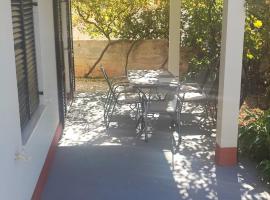 Apartments and Room Kiko, Hotel in Primošten