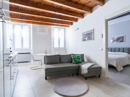 Cà del Lago, khách sạn ở Arona