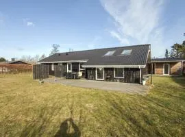4 Bedroom Amazing Home In Ørsted