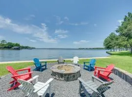 Private Multi-Level Dock! Cedar Creek Lake Escape