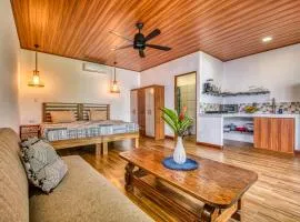 Beachfront Studio - Direct Beach Access - Fast Wifi & AC
