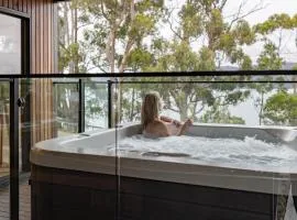 Bay View Retreats- Ocean mist