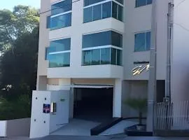 Ótima localização, climatizado, wifi,103