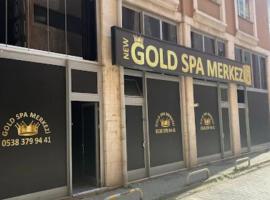 이즈미트에 위치한 호텔 New Gold SPA