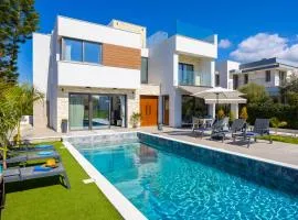 Villa Garden Sunrise and Ocean Sunset