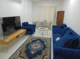 Aliya's Luxury Apartment Qurum