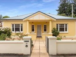 Nolas Coastal Cottage Henley Beach