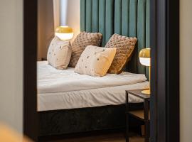 SECOND HOME Lubawa - 3 pokoje, 5 łóżek, Netflix i Max, parking, winda, hotel in Lubawa