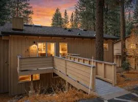 Golden Mountain Retreat by AvantStay