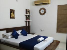 corporate Guest house, hotel a Turkapally