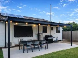 Yarrawonga Holiday House