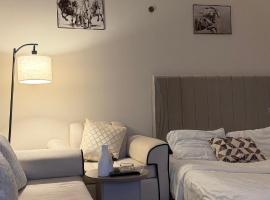 استديو هادئ ودخول ذاتي, hotel i Al-Kharj