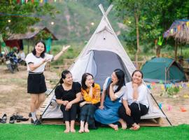 Hương Rừng Farmstay Huế, hotel din Ha Tia