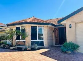 Sea Views Holiday Home- South Bunbury