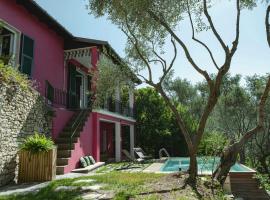 Retreat With Spa Among Olive Trees In Lerici, hotel a Fiascherino