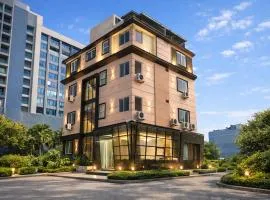 Signum CityScapes SKY Boutique Hotel - Indore