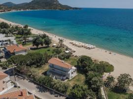 Proteus Beachfront Villa, Toroni, hotel u Toroni