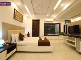 Hotel Arrya Inn โรงแรมในNāi